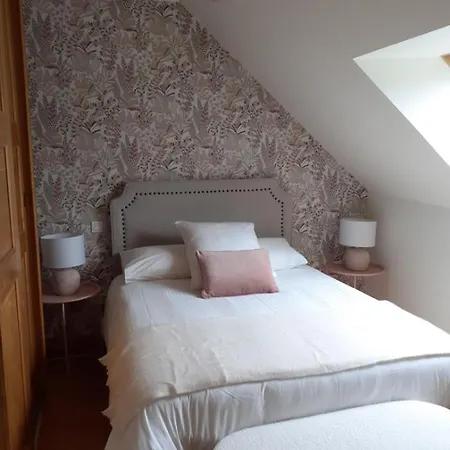 Holiday home Au Mont De La Rive #jaccuzi Et Mont-saint-michel #