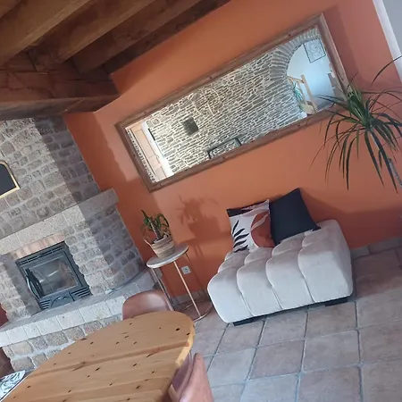 Au Mont De La Rive #jaccuzi Et Mont-saint-michel # Holiday home Pontorson
