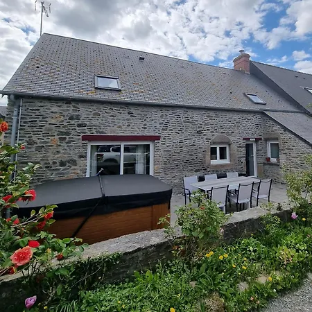 Holiday home Au Mont De La Rive #jaccuzi Et Mont-saint-michel # *