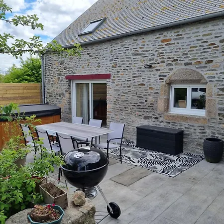 Holiday home Au Mont De La Rive #jaccuzi Et Mont-saint-michel # *