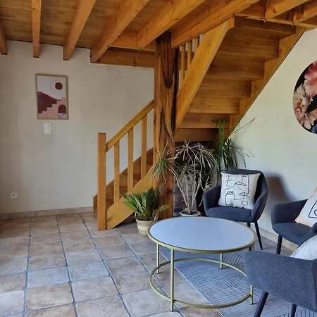 Dom wakacyjny Au Mont De La Rive #jaccuzi Et Mont-saint-michel # *