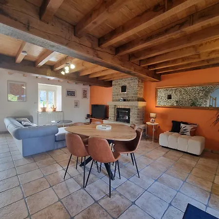 Dom wakacyjny Au Mont De La Rive #jaccuzi Et Mont-saint-michel # Pontorson