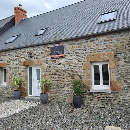 Au Mont De La Rive #jaccuzi Et Mont-saint-michel # Holiday home