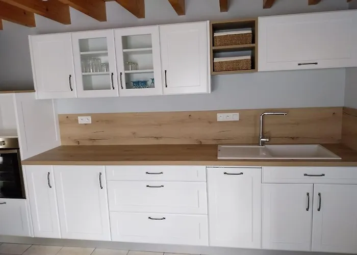 Au Mont De La Rive #jaccuzi Et Mont-saint-michel # Pontorson