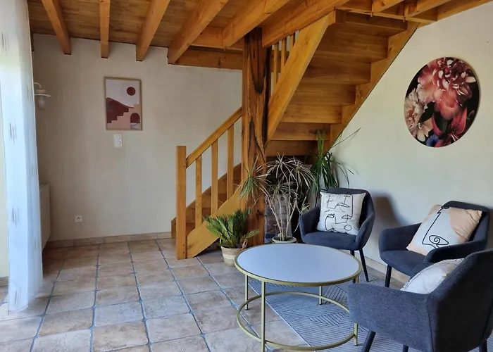 Semesterbostad Au Mont De La Rive #jaccuzi Et Mont-saint-michel # *